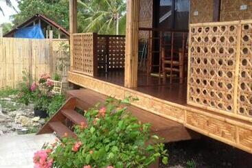 تختخواب و صبحانه Liwayway Sa Bohol Pamilacan Resort