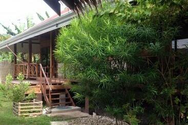 تختخواب و صبحانه Liwayway Sa Bohol Pamilacan Resort