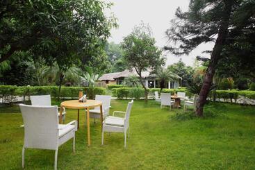 Click Resort Corbett Tiger Den
