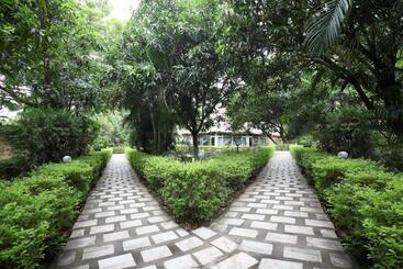 Click Resort Corbett Tiger Den