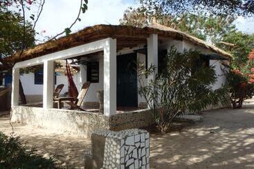 هتل Bazouk Du Saloum Ecolodge