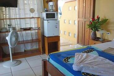 هتل Cabinas Jimenez