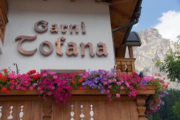 هتل Garnì Tofana