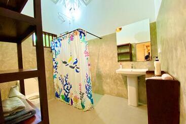 هتل The Horizon Hill Top Villa