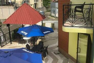 هتل Villa Ureki