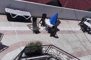 هتل Villa Ureki
