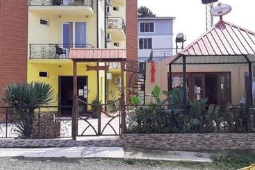 هتل Villa Ureki