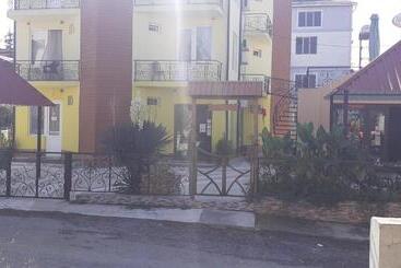 هتل Villa Ureki