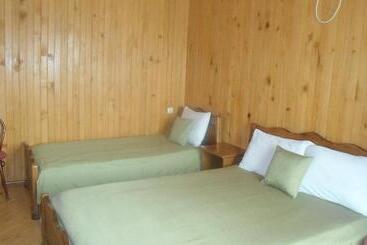 هتل Villa Ureki