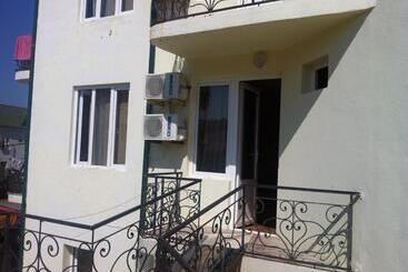 هتل Villa Ureki