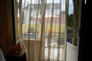 هتل Villa Ureki