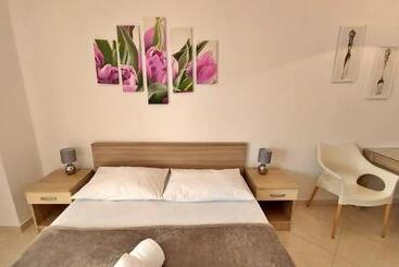 پانسیون Apartments Nemira