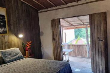 پانسیون Casa Namoa Pousada