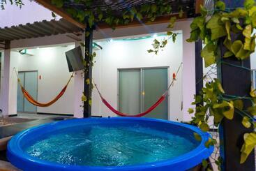 پانسیون Family House Rodadero