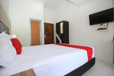 膳宿费 Reddoorz Near Adisucipto Airport 3