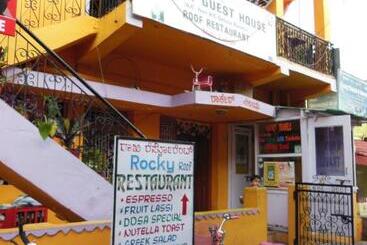 پانسیون Rocky Guesthouse