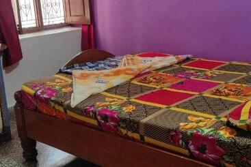 پانسیون Rocky Guesthouse