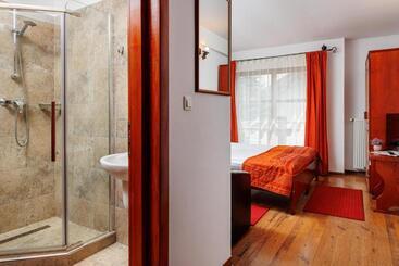 پانسیون Casa Tanita