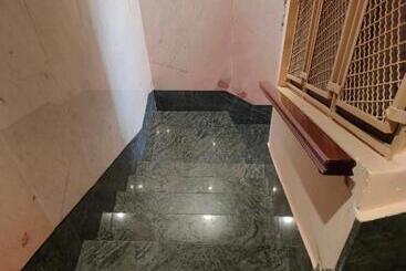 پانسیون Hostal Boreal Mistral