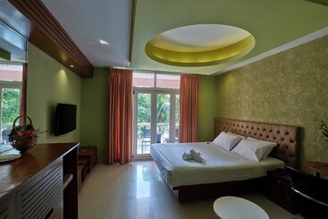 Foy S Lake Resort