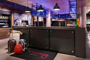 هتل Moxy Essen City