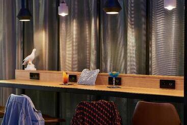 هتل Moxy Essen City