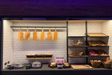 هتل Moxy Essen City