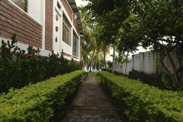 هتل Rocasol Casa D´mar