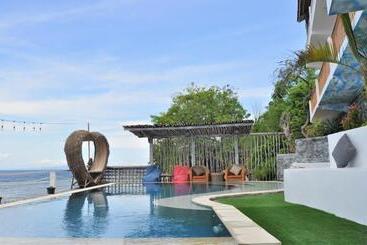 هتل Suite Ocean Blue