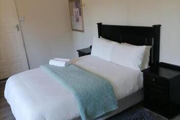 پانسیون Ndzuti Guest House