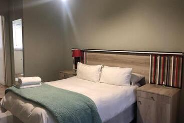 پانسیون Ndzuti Guest House