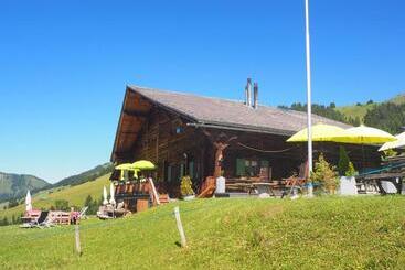 هاستل Chalet Chanso