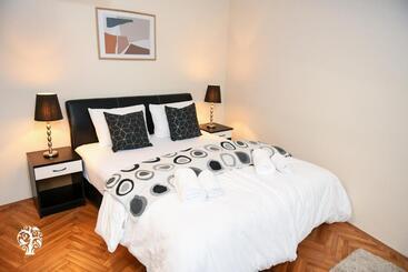 هتل Agape Villa Apartments