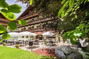 Отель Das Posthaus Stubai&smart