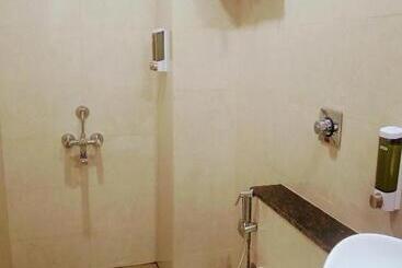 هتل Laxmi Cityside