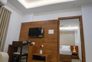 هتل Laxmi Cityside