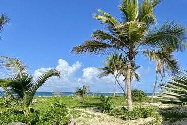 هتل Orient Beach