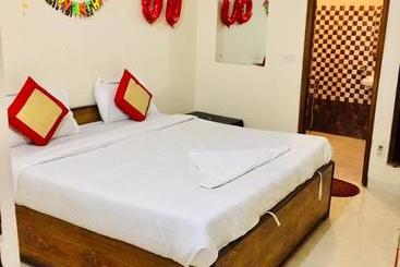 Hotel Sherawat Inn