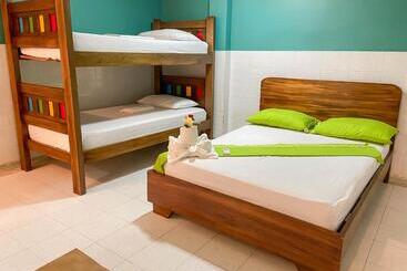 پانسیون Hostal Baruch