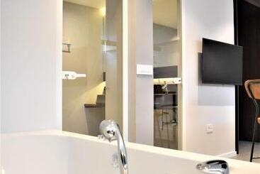 پانسیون Korpa Deli Rooms Spa