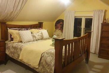 Century House B & B Flatlette