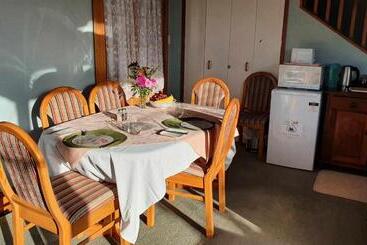 Century House B & B Flatlette