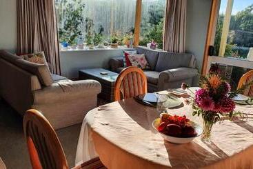 Century House B & B Flatlette