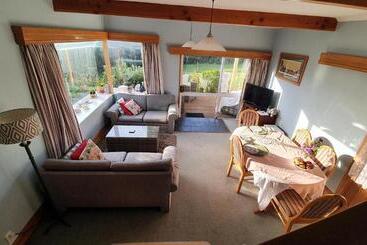 Century House B & B Flatlette