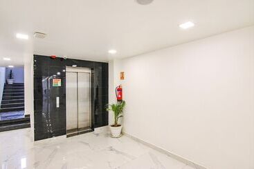 Fabhotel Chawla House