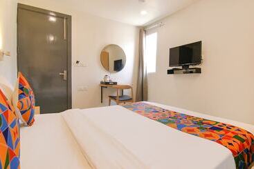 Fabhotel Chawla House