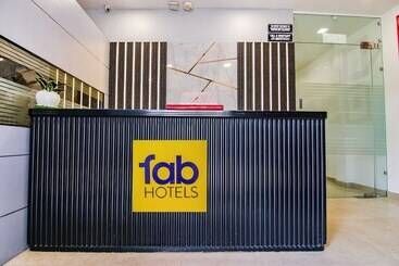 Fabhotel Chawla House