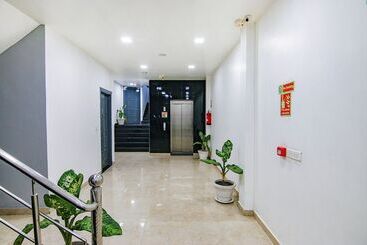 Fabhotel Chawla House