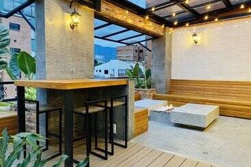 هتل Casa Santafe   Coliving