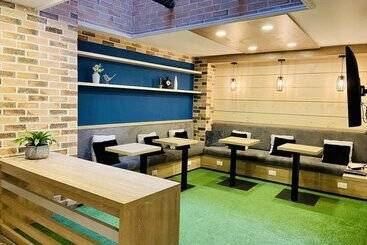 هتل Casa Santafe   Coliving